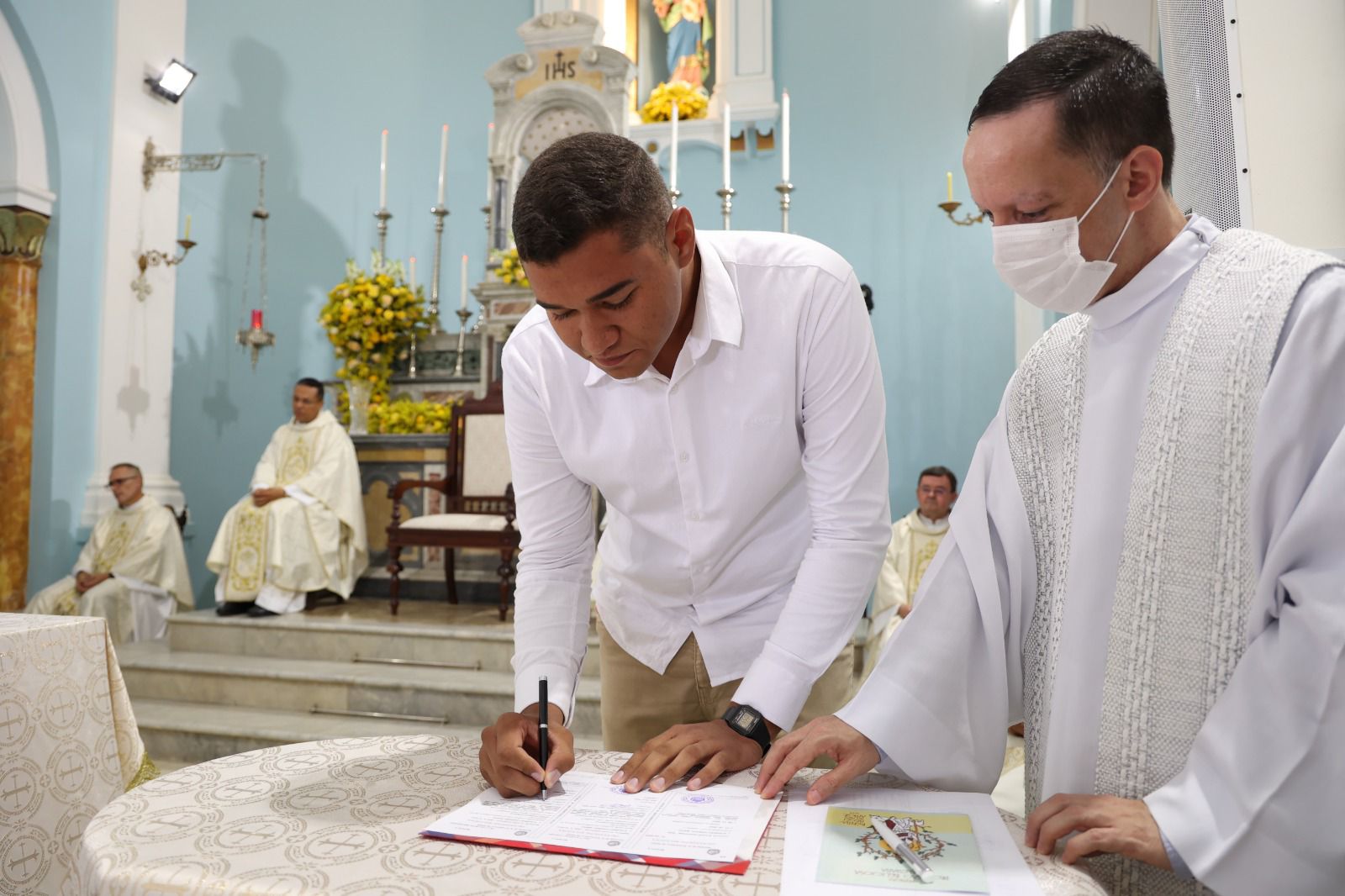 Ex-aluno do Auxiliadora realiza profissão religiosa temporária